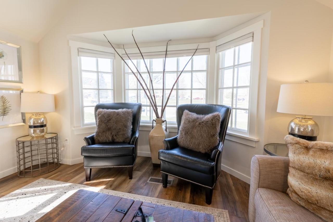 Luxurious Historic Renovated Bungalow Dt Rapid City With Private Patio Exterior foto